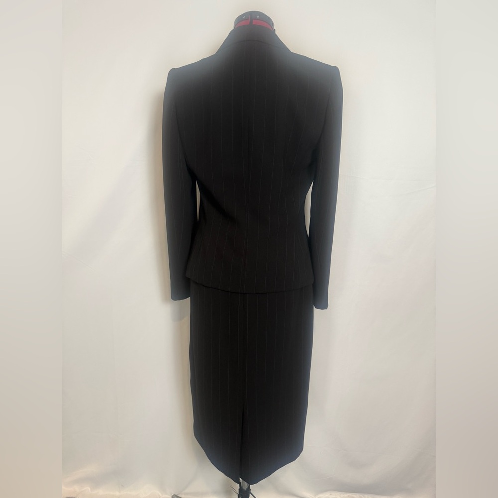 Le Suit Skirt Suit Woman's Size 6 Black Pinstriped 2-Piece Set Blazer & Skirt - Picture 11 of 15